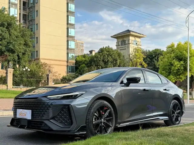 Фотография автомобиля — Changan UNI-V