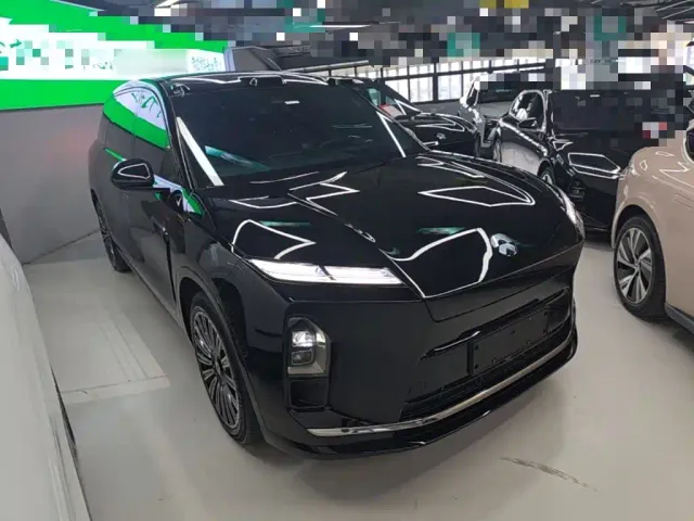 Nio ES8 — Фото автомобиля 3