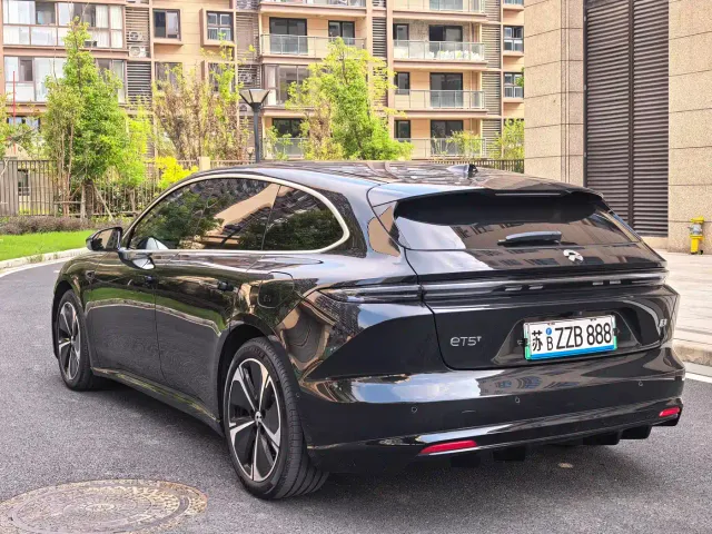 Nio ET5 Touring — Фото автомобиля 6