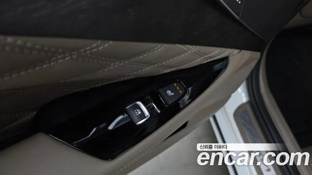 Kia K8 Hybrid — Фото автомобиля 25