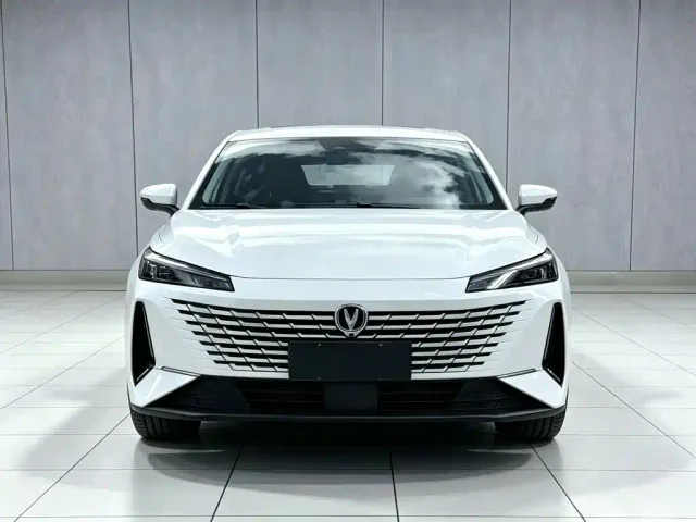 Changan Lamore — Фото автомобиля 2