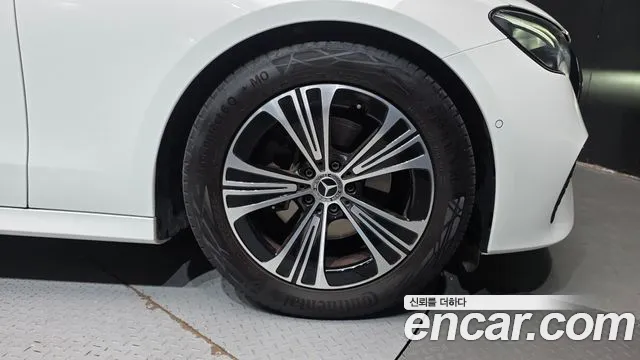 Mercedes-Benz E-Class W214 — Фото автомобиля 6