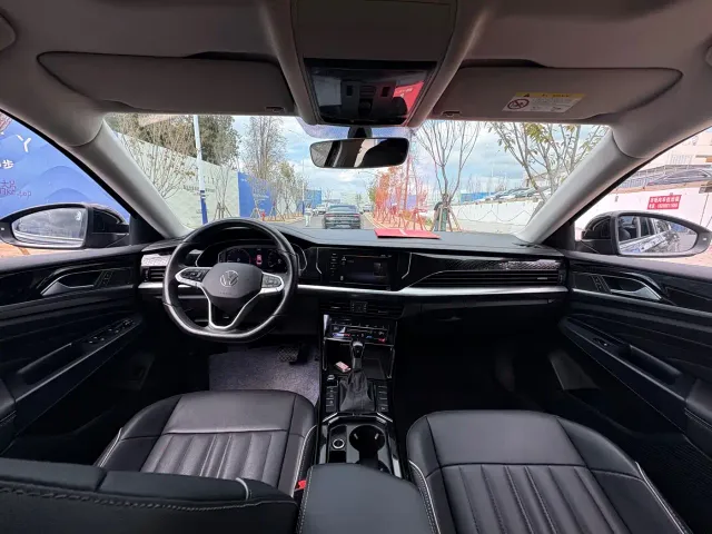 Volkswagen Passat — Фото автомобиля 7