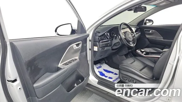 Kia Niro Niro Plus Air — Фото автомобиля 10