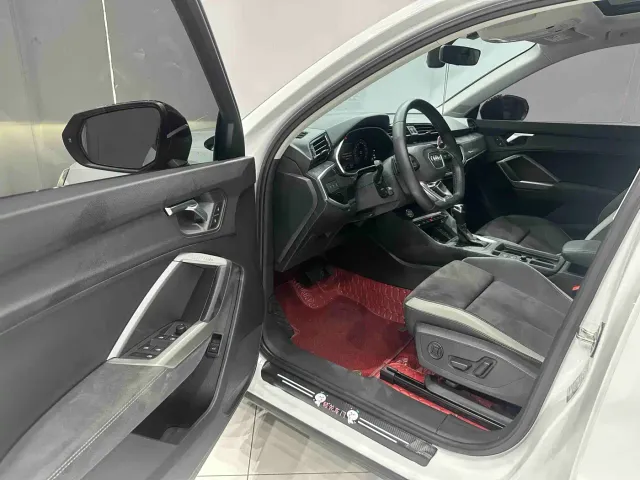 Audi Q3 — Фото автомобиля 8
