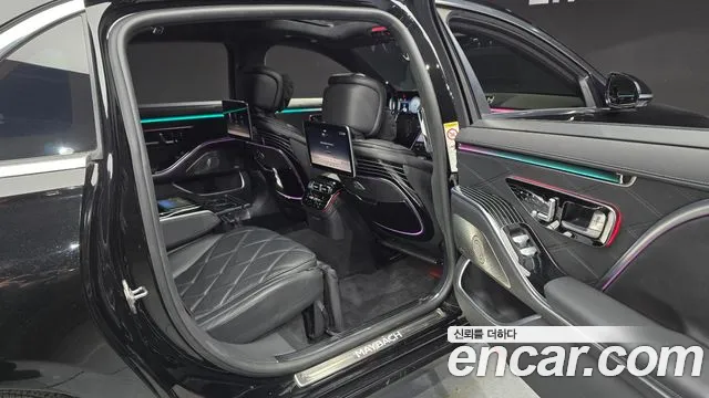 Mercedes-Benz S-Class — Фото автомобиля 12