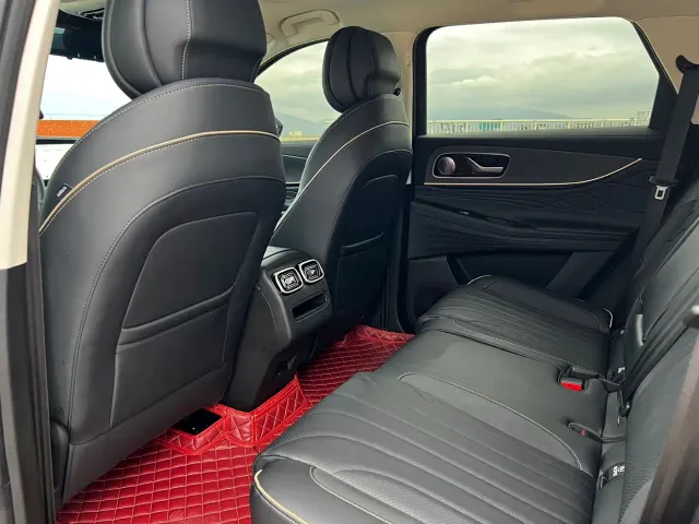 Chery Tiggo 9 — Фото автомобиля 6