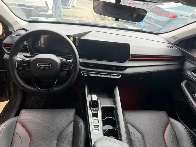 Geely Binrui — Фото автомобиля 12