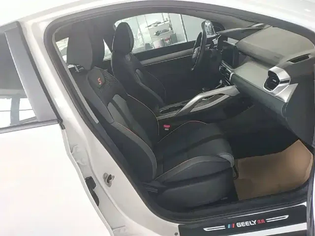 Geely Binyue — Фото автомобиля 24