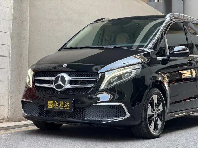 Mercedes-Benz V-Class — Фото автомобиля 3