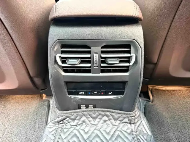 BMW 3 Series — Фото автомобиля 11