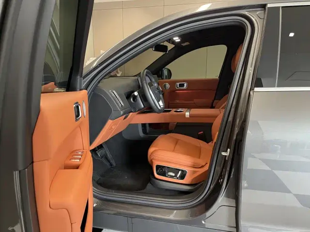 Li Auto L7 — Фото автомобиля 23