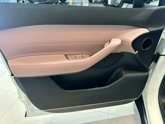 Nio EC6 — Фото автомобиля 14