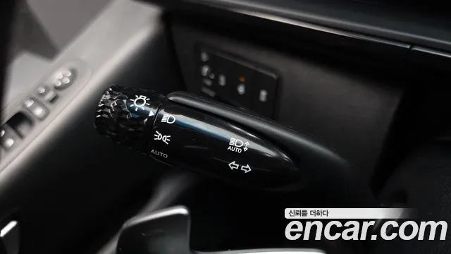 Hyundai Staria Staria 4WD Lounge 9 мест — Фото автомобиля 27