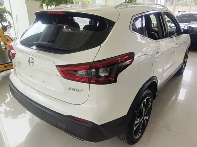 Nissan Qashqai — Фото автомобиля 6