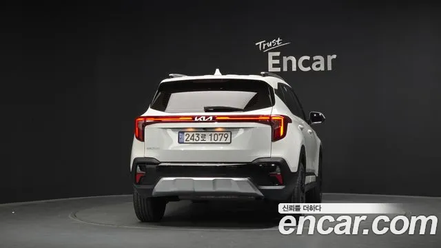Kia Seltos New — Фото автомобиля 4
