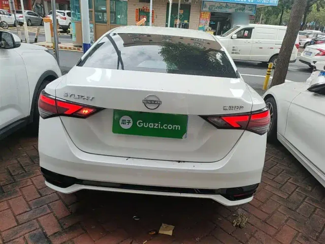 Nissan Sylphy — Фото автомобиля 5