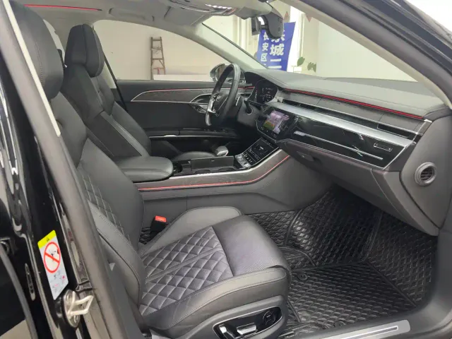 Audi A8 — Фото автомобиля 10