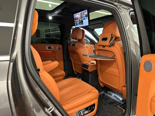 Li Auto L8 — Фото автомобиля 18