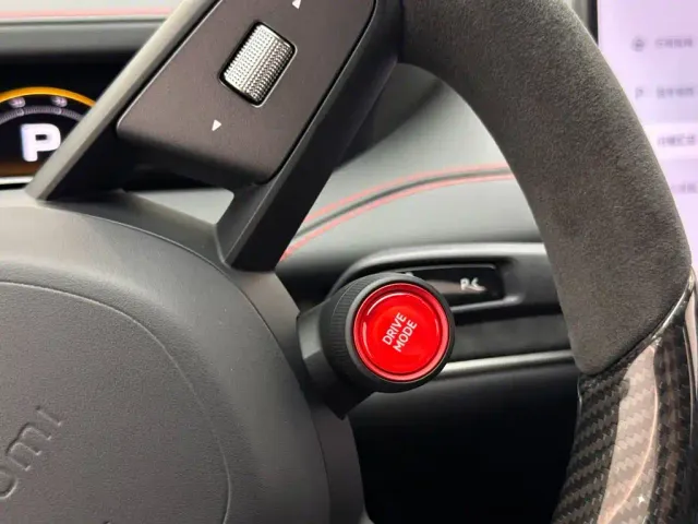 Xiaomi SU7 Ultra — Фото автомобиля 23