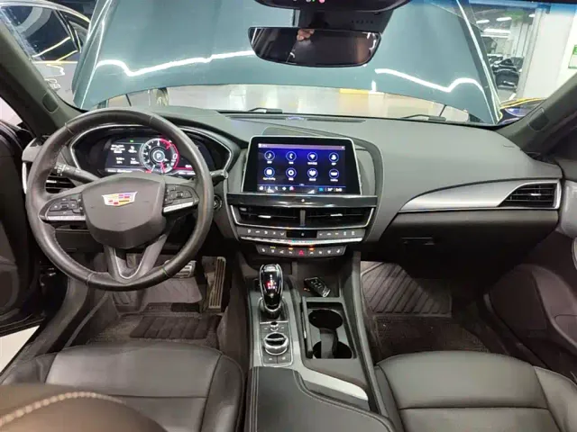 Cadillac CT5 — Фото автомобиля 9