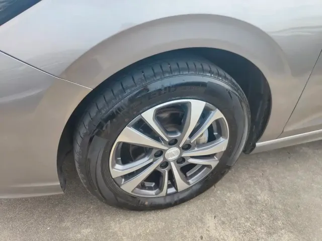 Changan Eado — Фото автомобиля 10