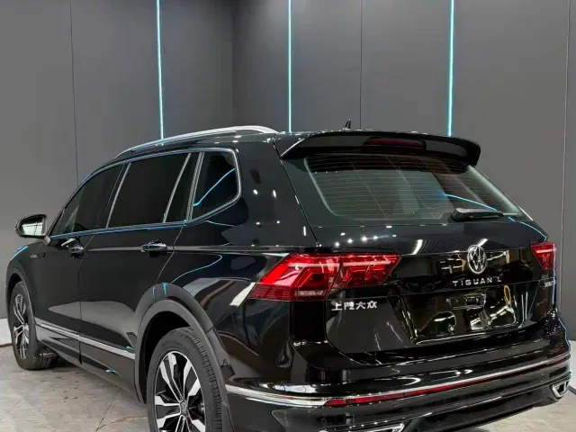 Volkswagen Tiguan L — Фото автомобиля 8