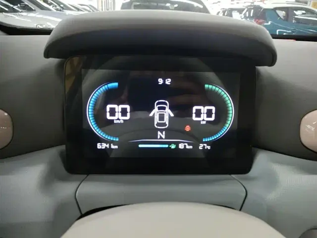 Leapmotor T03 — Фото автомобиля 11