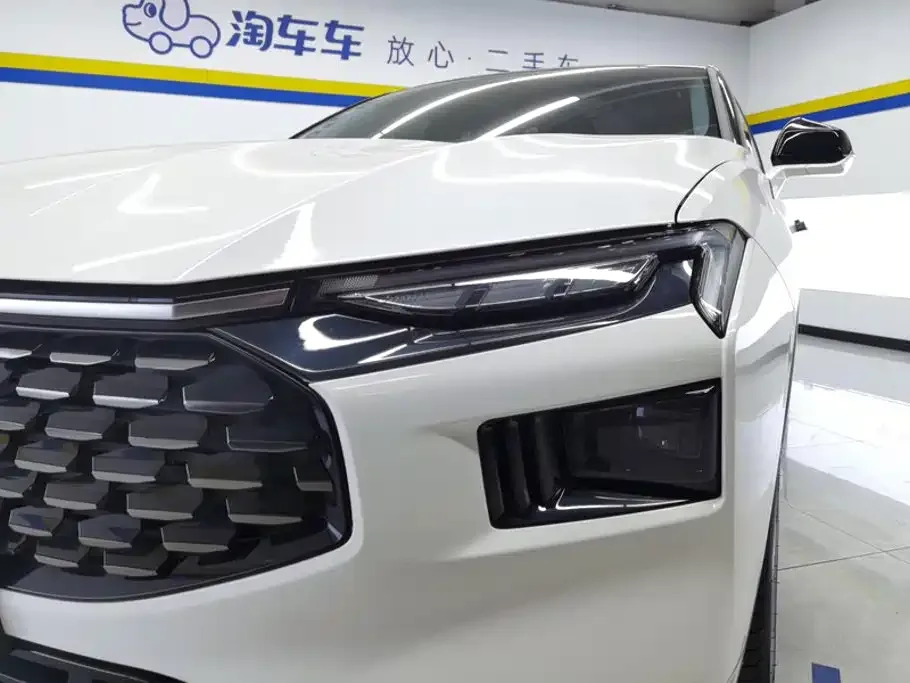 Ford Mondeo 2022 Facelift EcoBoost 245 Luxury — Фото автомобиля 5