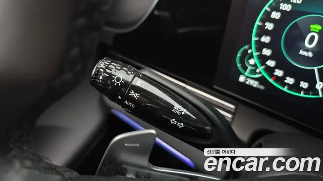 Hyundai Grandeur Grandeur (New) Hybrid — Фото автомобиля 28