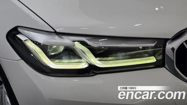 BMW 5 Series G30 — Фото автомобиля 7