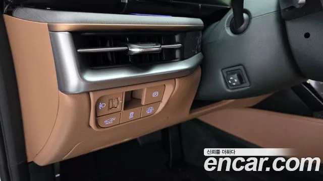 Hyundai Grandeur GN7 — Фото автомобиля 28