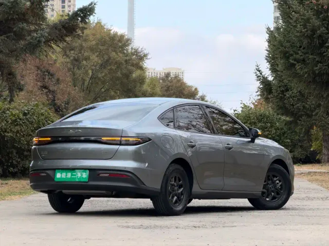 BYD Seal 05 DM-i — Фото автомобиля 4
