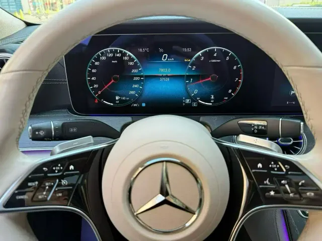 Mercedes-Benz CLS-Class — Фото автомобиля 9