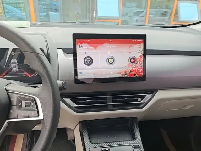 BYD Yuan Pro — Фото автомобиля 12