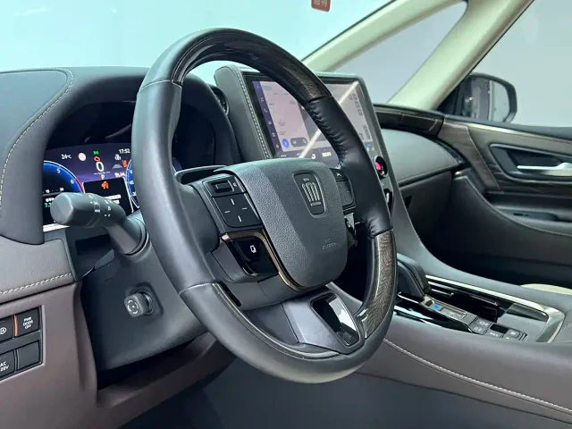 Toyota Vellfire — Фото автомобиля 18