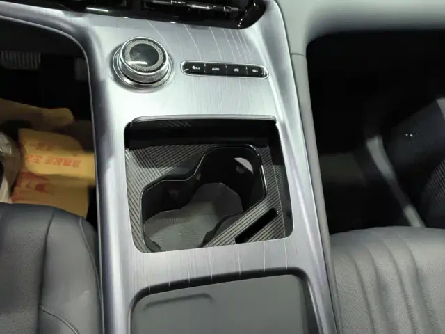 Geely Galaxy E5 — Фото автомобиля 16