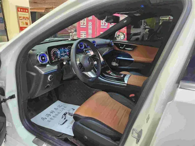 Mercedes-Benz C-Class — Фото автомобиля 3