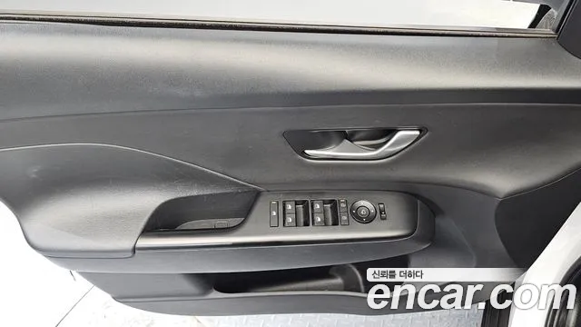 Hyundai Kona — Фото автомобиля 13