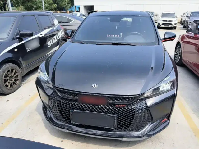 Dongfeng Yixuan — Фото автомобиля 2
