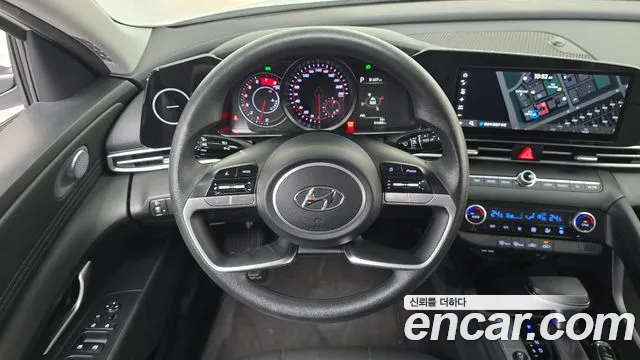 Hyundai Avante CN7 — Фото автомобиля 19