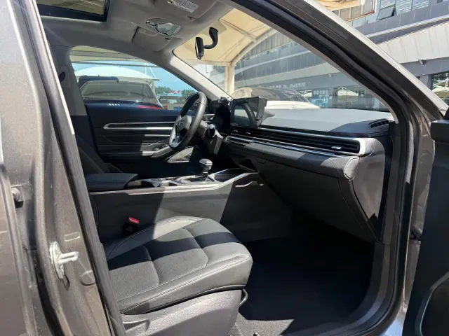 Geely Emgrand — Фото автомобиля 14