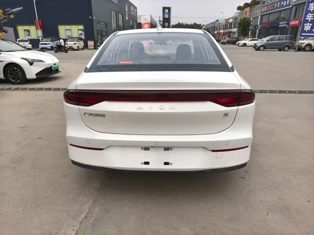 GAC Aion S — Фото автомобиля 6
