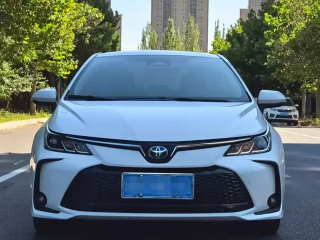 Toyota Corolla — Фото автомобиля 2