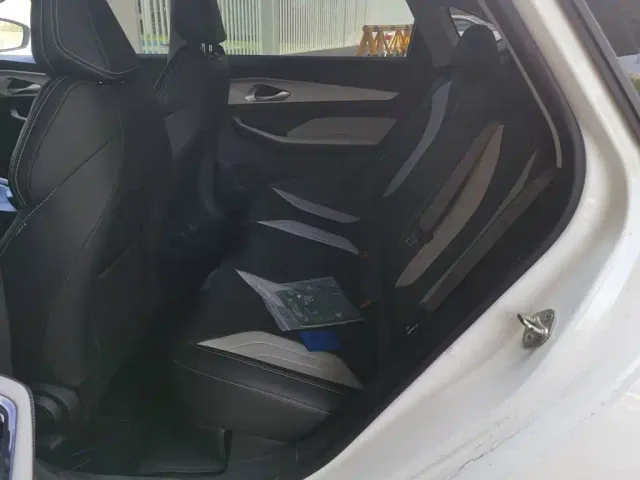 Geely Binrui — Фото автомобиля 13