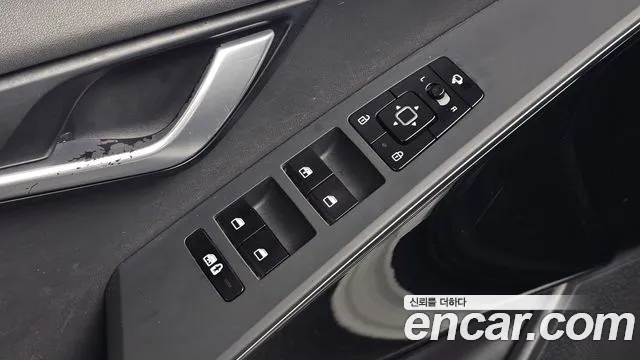 Kia Niro — Фото автомобиля 24
