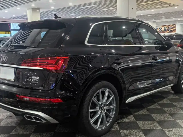 Audi Q5L — Фото автомобиля 4