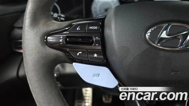 Hyundai AVANTE — Фото автомобиля 24