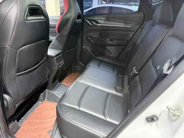 Changan X5 Plus — Фото автомобиля 10