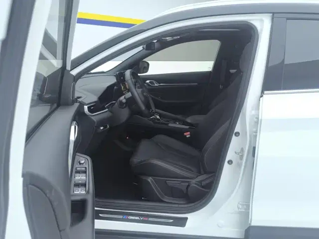 Geely Binyue — Фото автомобиля 9